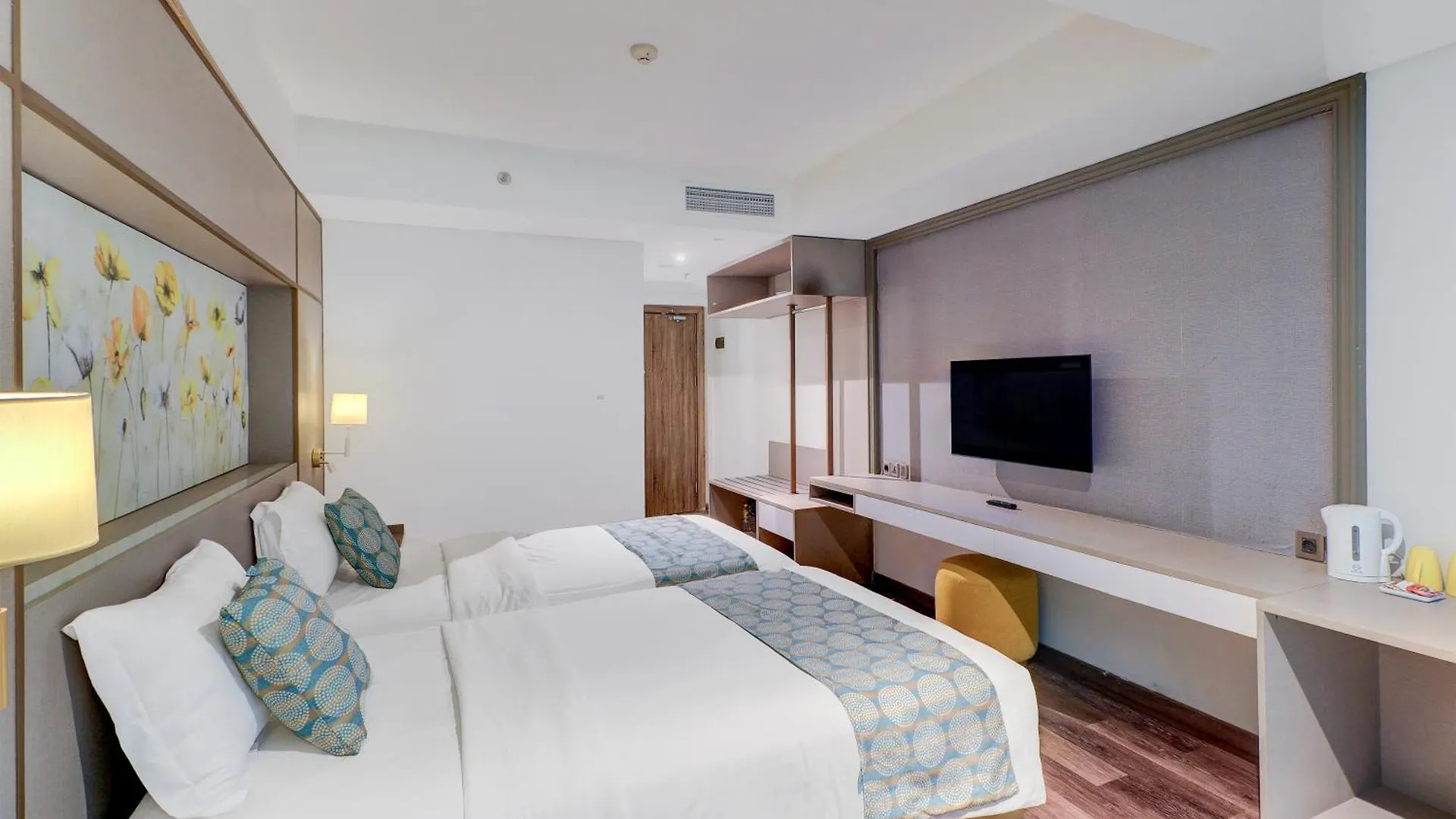 Sunday Hotel Arshika Sunset Road Kuta  Indonesia