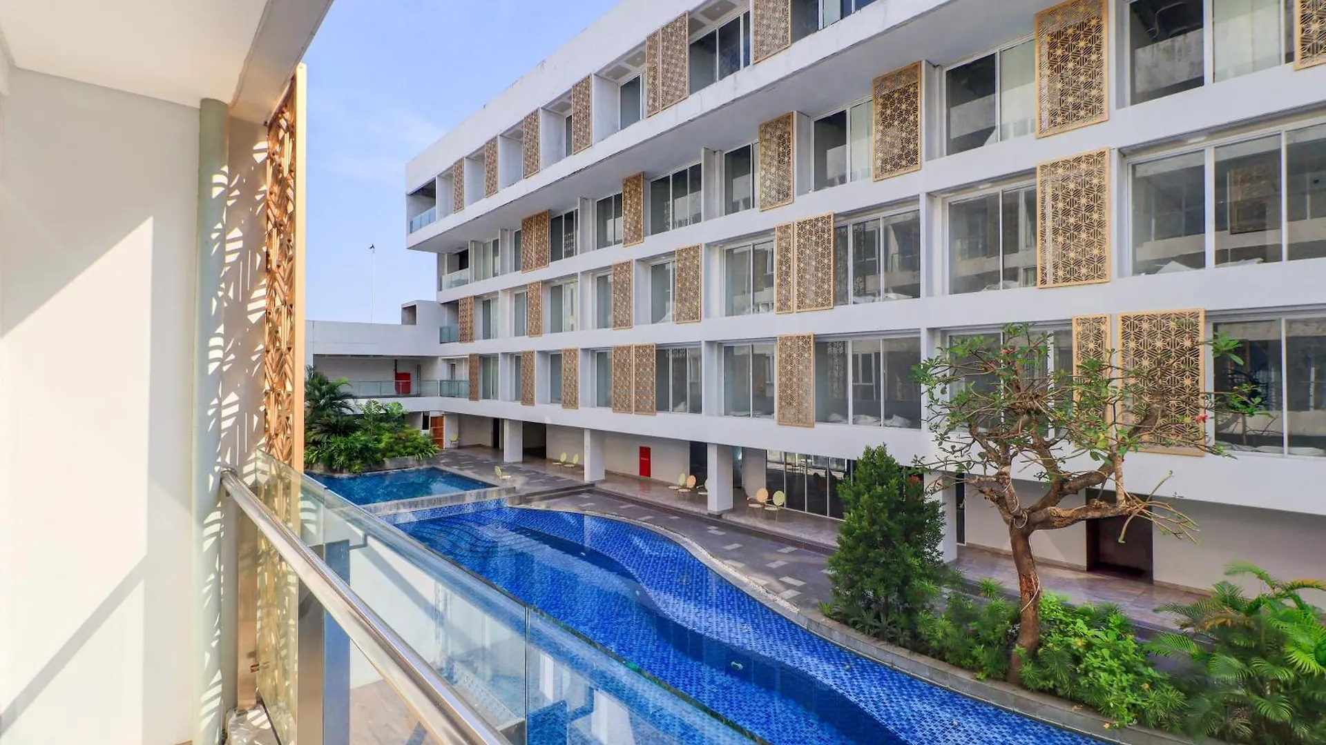 Sunday Hotel Arshika Sunset Road Kuta