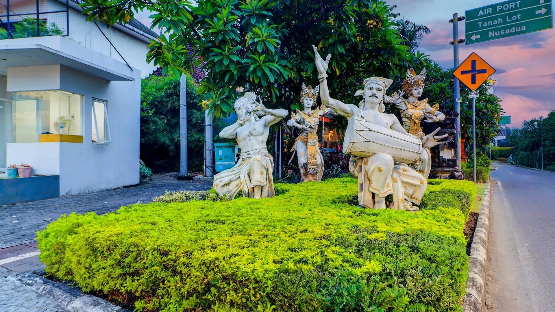 Sunday Hotel Arshika Sunset Road Kuta   Kuta (Bali)