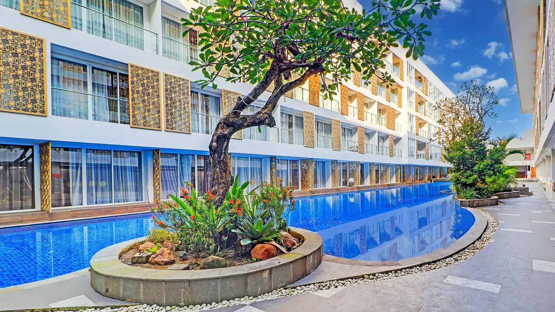 Sunday Hotel Arshika Sunset Road Kuta  Indonesia