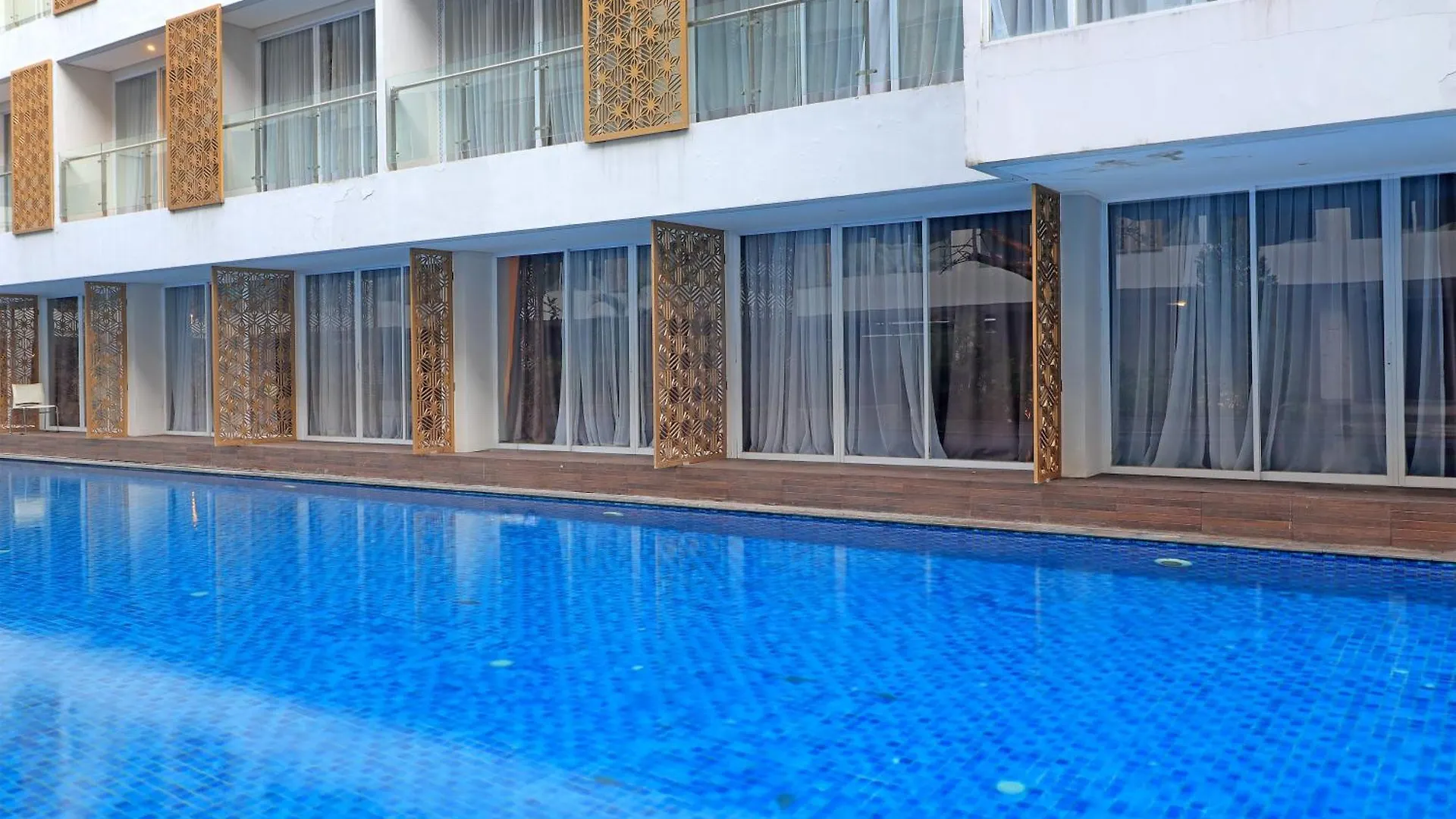 Sunday Hotel Arshika Sunset Road Kuta Lombok